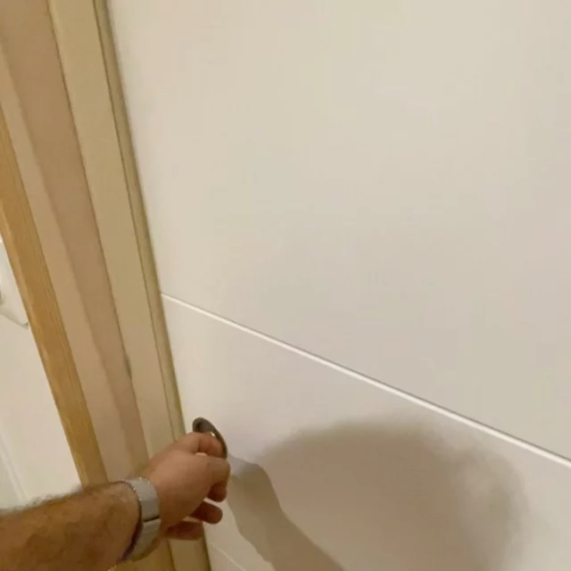 Rénovation et séparation totale d’une salle de bain et d’une pièce avec Placo, électricité Sanitaire carrelage porte coulissante #stasbourg #carrelage #sanitaire #renovation #arblu #magasin #salledebain #placo #entreprise #strasbourg #avant/apres #magasin