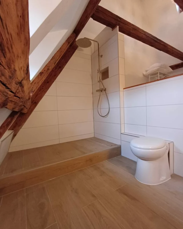 Salle d’eau dans la chambre fin sur le chantier du centre ville #sanycces #arblubathroom #cifrd #renovation #projet #renovation